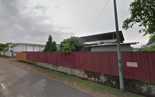 Detached Factory With Land
